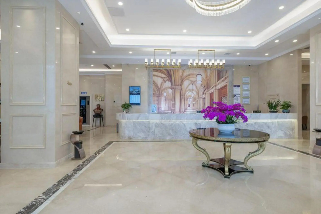 Vienna International Hotel (Changsha Yanghu Wetland Subway Station IKEA Yuju Branch)(维也纳国际酒店(长沙洋湖湿地地铁站宜家荟聚店))