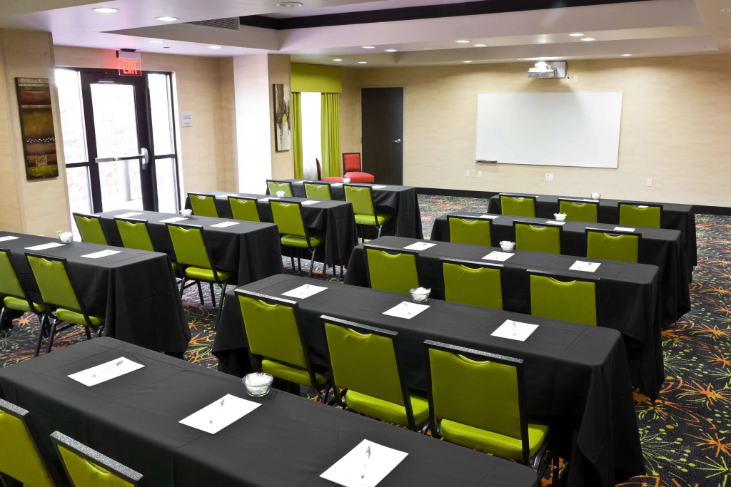Hampton Inn and Suites Tulsa Central