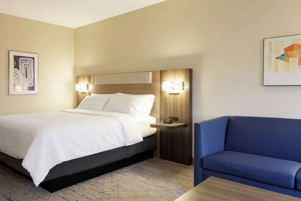 La Quinta Inn & Suites Memphis Primacy Parkway