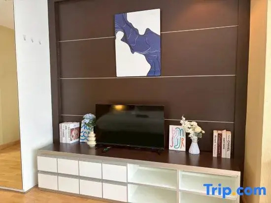 The Wooden Nest Warm Stay at Sukhumvit 8