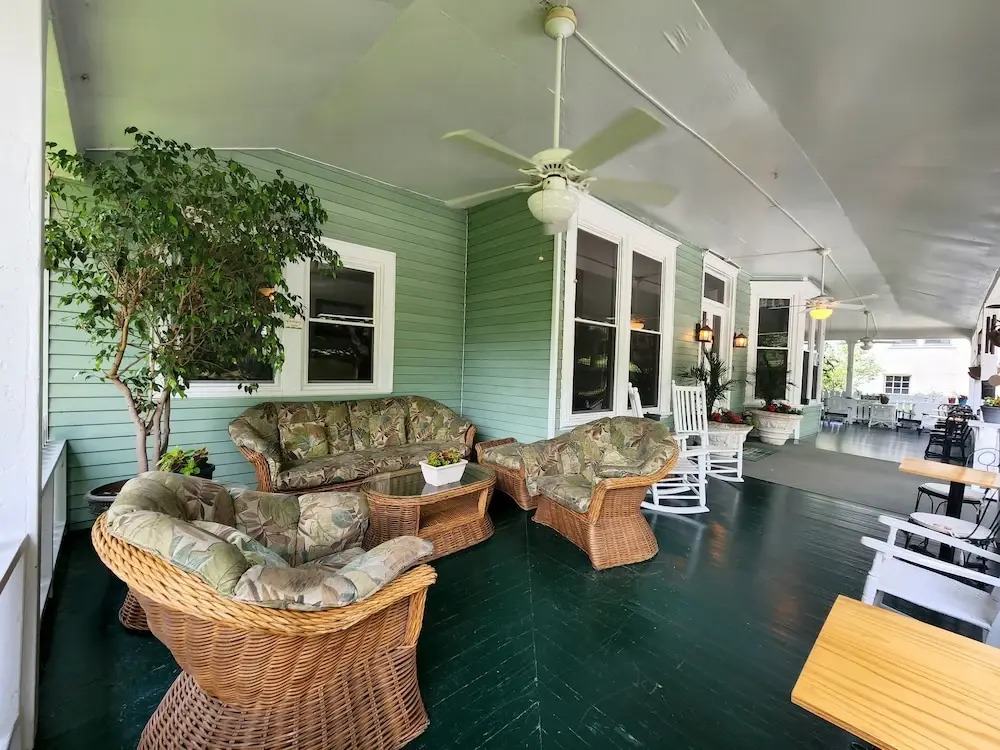 Vine Cottage Inn