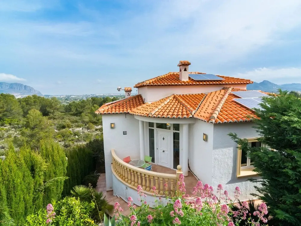 Tranquil Vista in Pedreguer