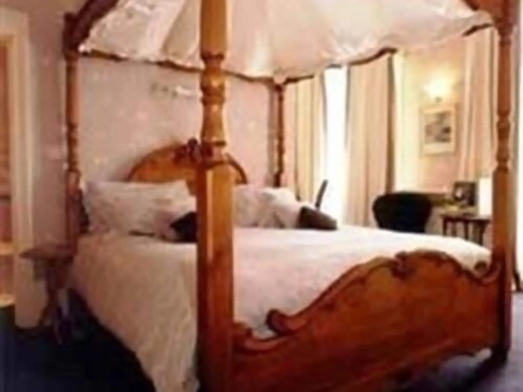 Holmwood House Guest Accommodation