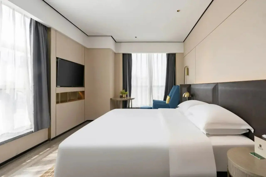 Echarm Plus Hotel Chongqing Technology And Business University Metro Station