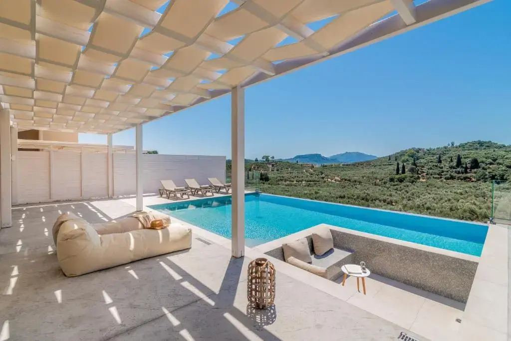 Spartakos Luxury Villa 2