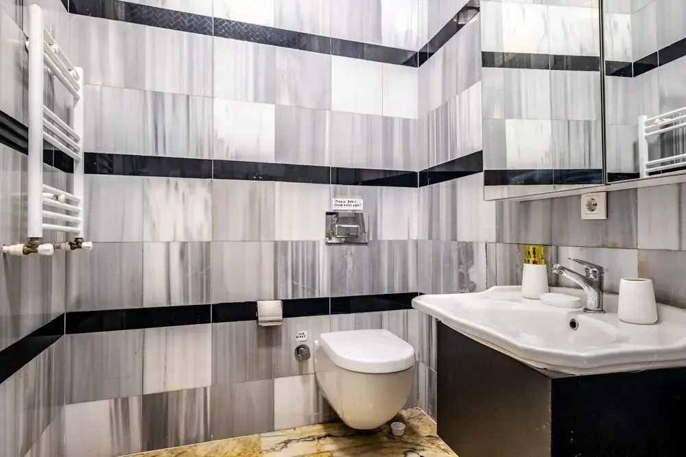 Stylish Flat With Excellent Location in Beyoglu