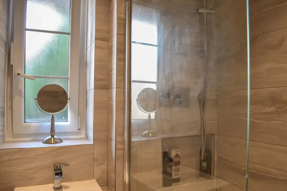 Charming 3 Bedroom Apartment From Cutty Sark