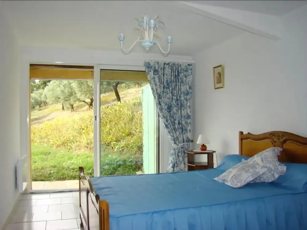 Pertuade - Mas de vacances en location avec piscine privée - Luberon -