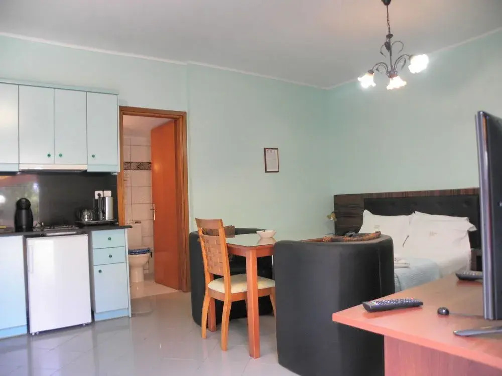 Irida Resort Suites