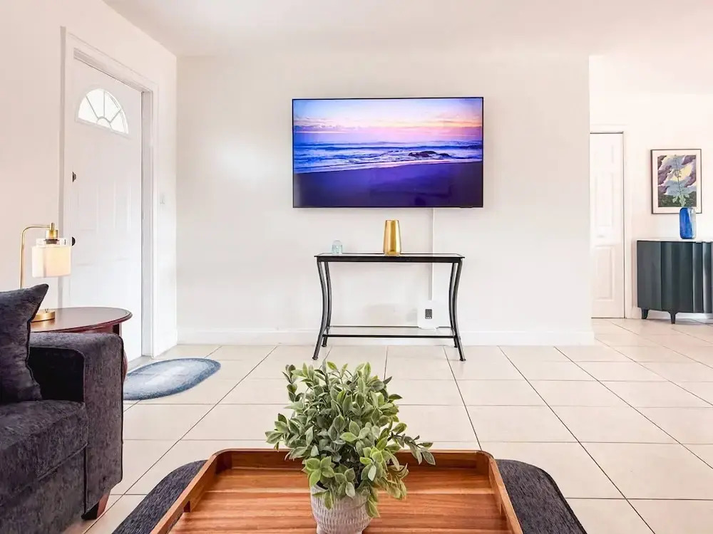 Waterfront Florida Vibes and Views - King Bed