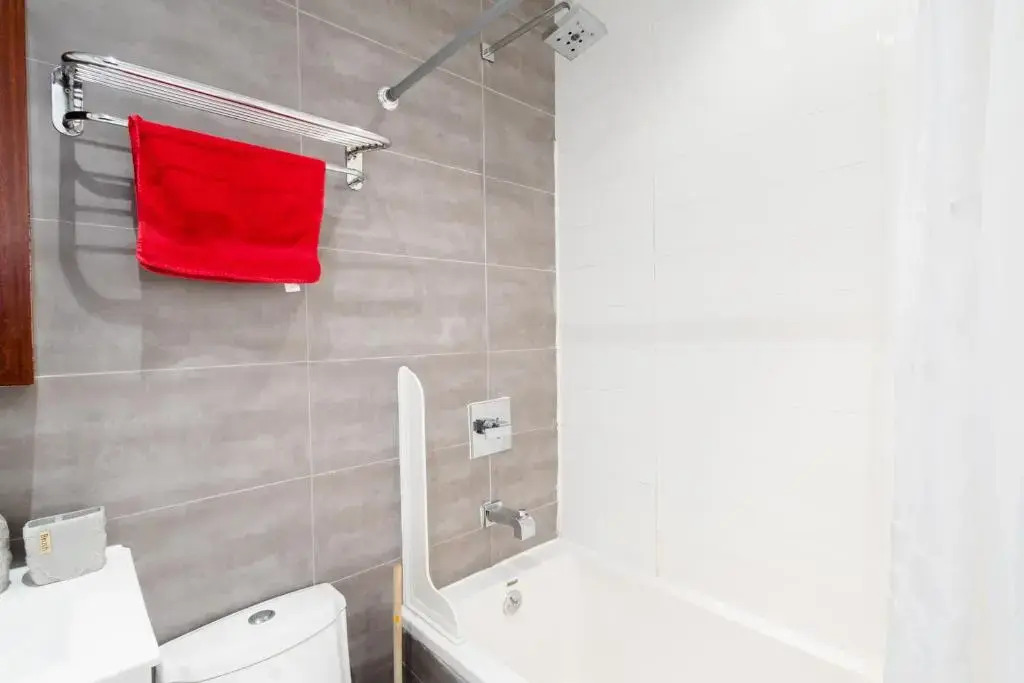 109-9 Beautiful Best Value Spacious 2br NYC Apt