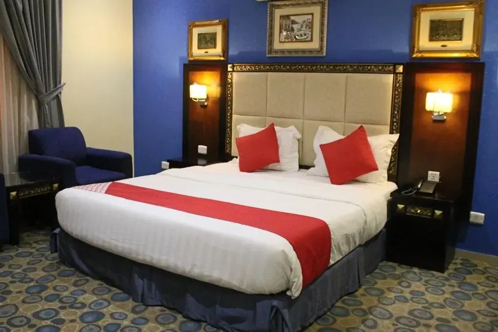 OYO 102 Tobal Al Hamra Hotel Apartments