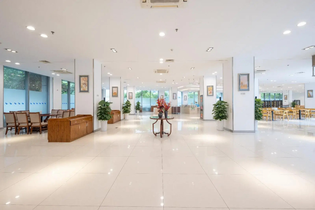 Nanjing Expo Center Hotel