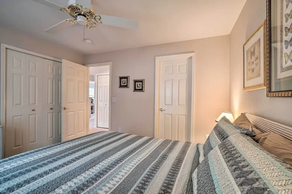 Branson Condo w/ Sunroom Near Downtown!