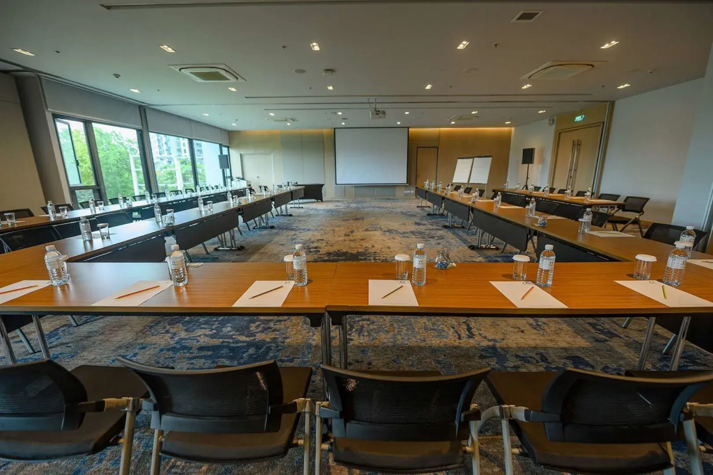 Oakwood hotel & Residence Sri Racha