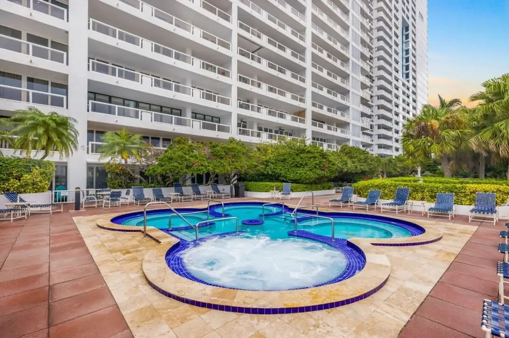 The Grand Wonder Biscayne