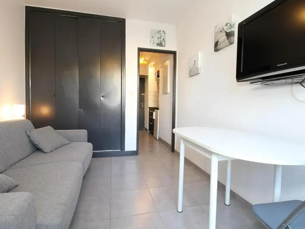 Appartement Balaruc-les-Bains, 1 pièce, 2 personnes - FR-1-553-120