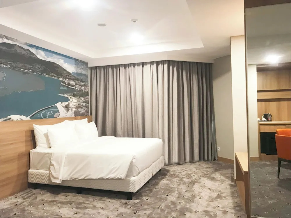Labersa Hotel & Convention Center Samosir