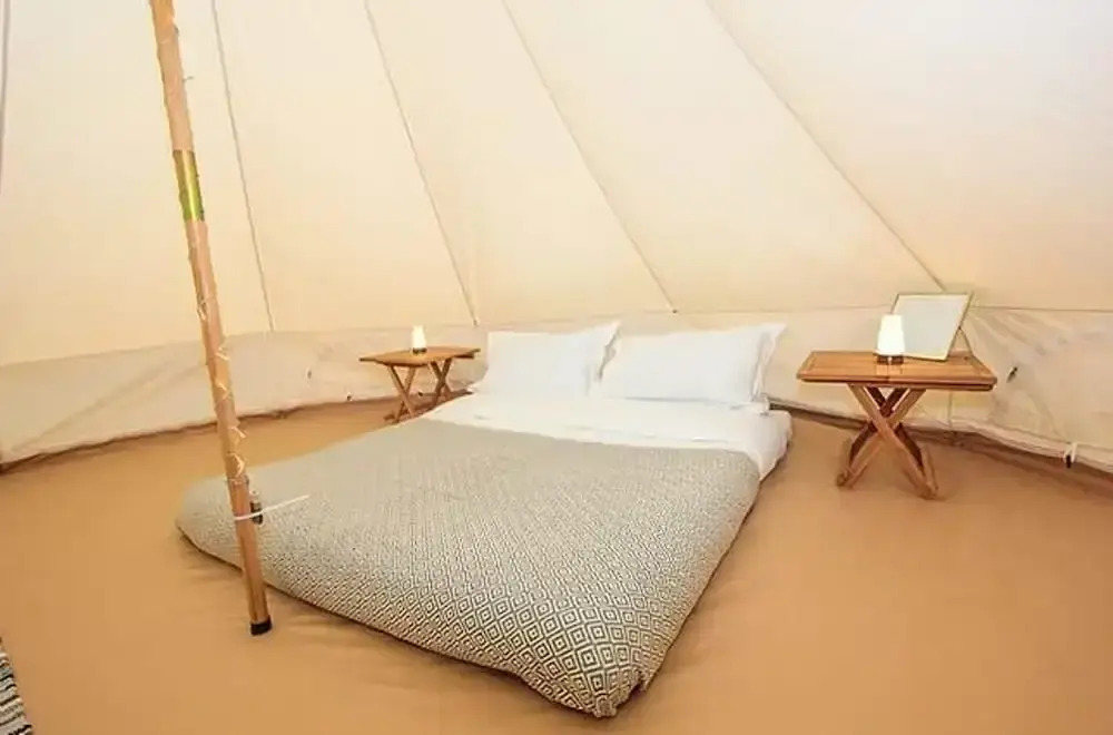 13 'zaniah' Bell Tent Glamping Anglesey