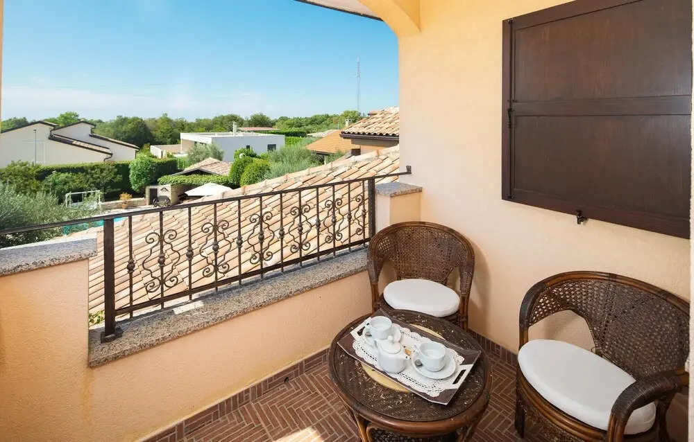 Gorgeous Home In Buje