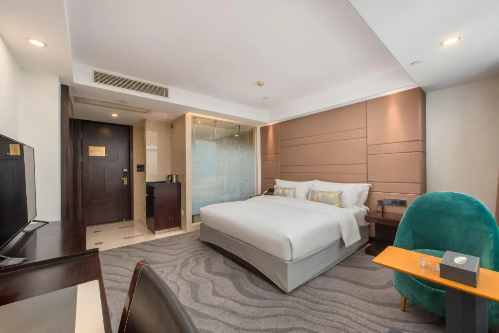 Zenith International Hotel