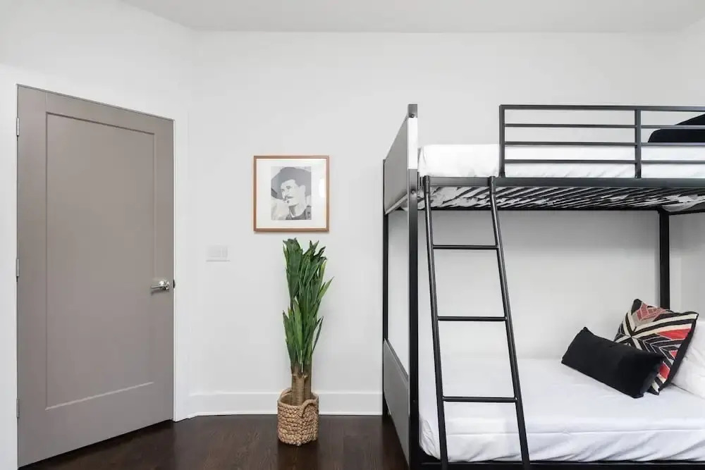 Domio Sylvan Park Luxurious 4BR Patio