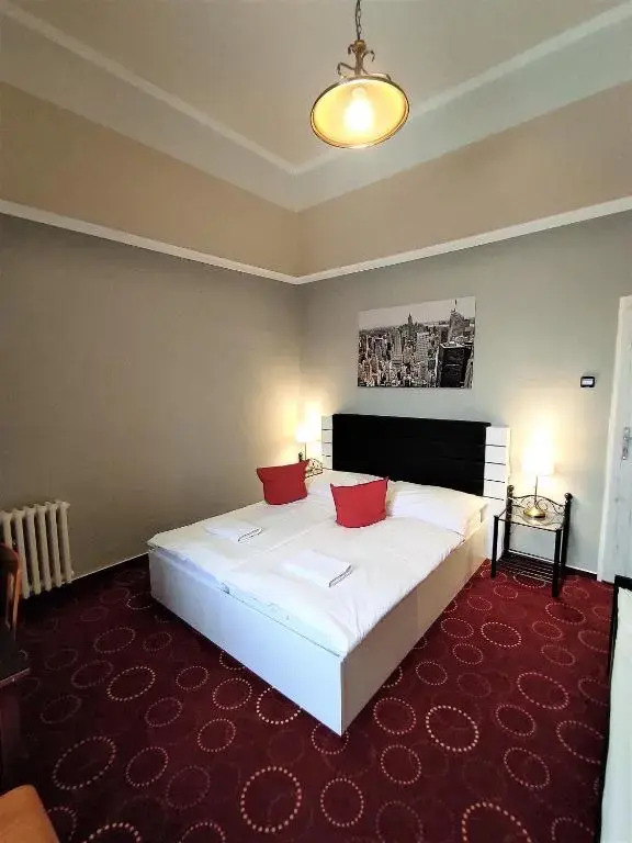 MYOSH Hotel