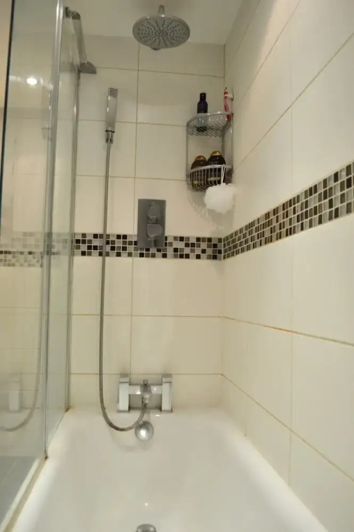 1 Bedroom Flat in Fulham Sleeps 3