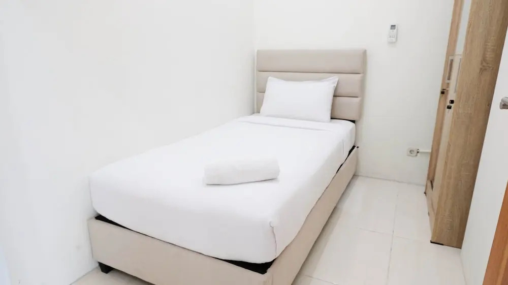 Best Deal and Spacious 2BR Apartment at Puncak Bukit Golf Surabaya By Travelio