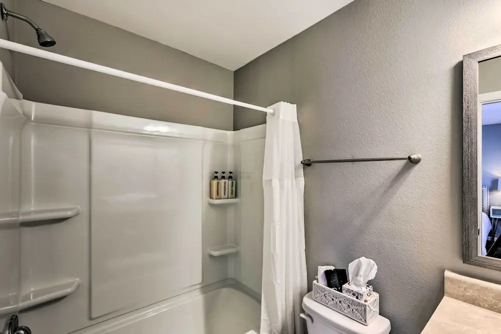 Ideally Located & Elegant Condo w/ Balcony!