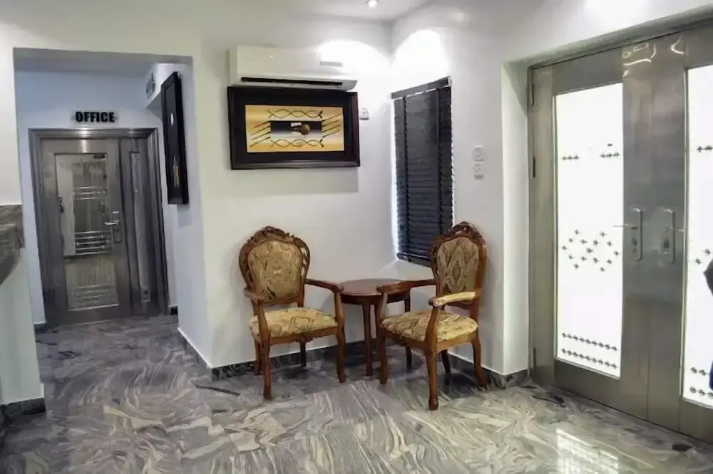 DCM Hotel and Suites