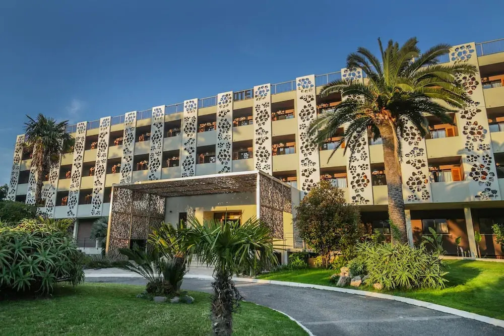 Hôtel San Lucianu