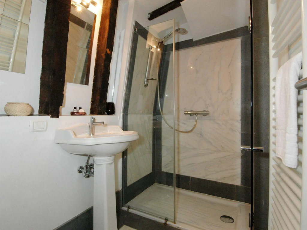 Gregoire Apartment