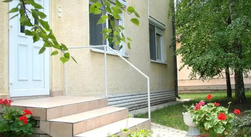 Holiday Apartmanház Gyula
