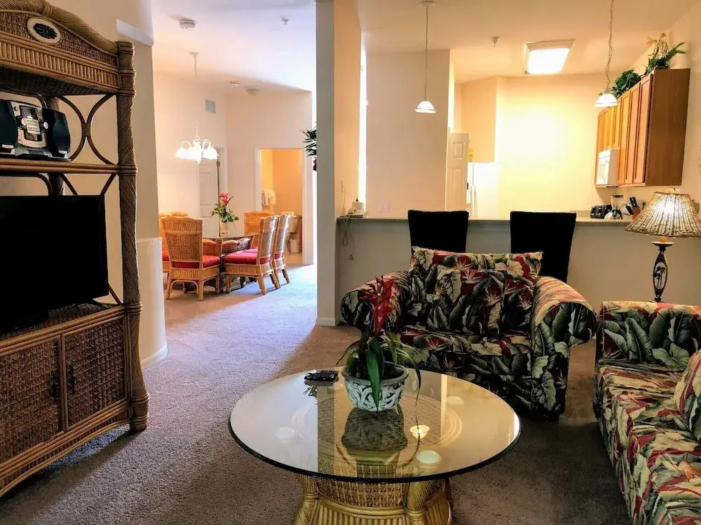Platinum Standard, Luxury Condo