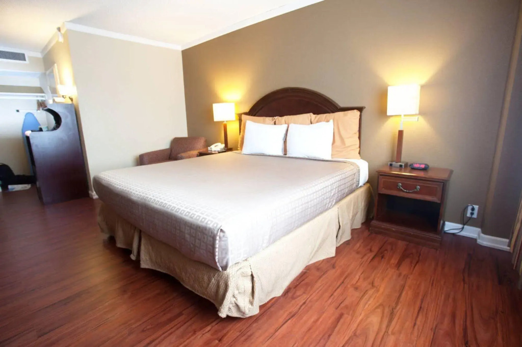Jack London Inn