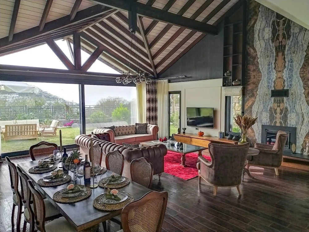 Yalıkavakta 4 Odalı Villa BD4150