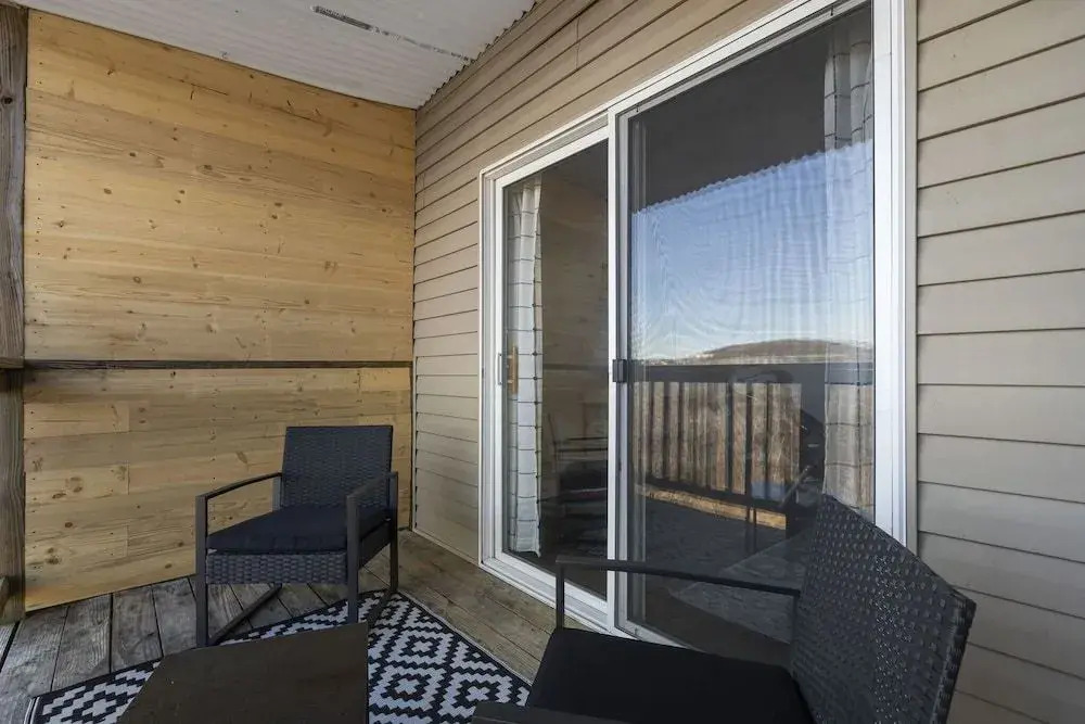 New Listing Vineyard Valley Views - Balcony