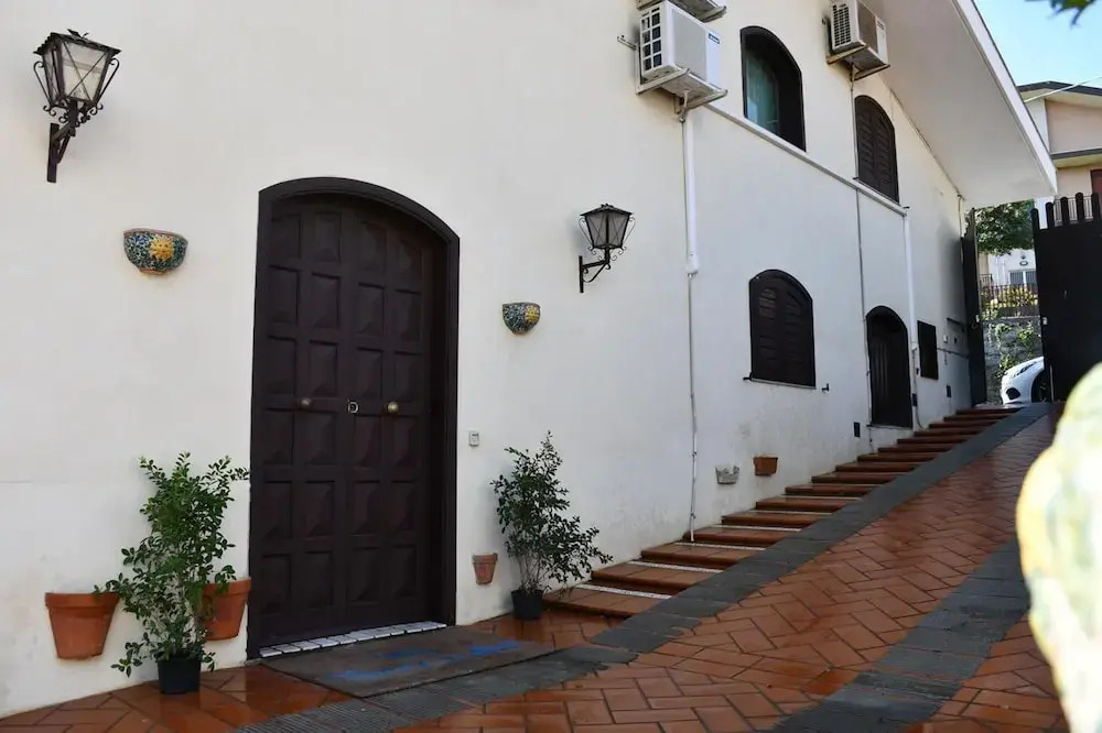 House with 5 Bedrooms in Acireale, with Wonderful Sea View, Furnished Terrace And Wifi - 7 Km From the Beach