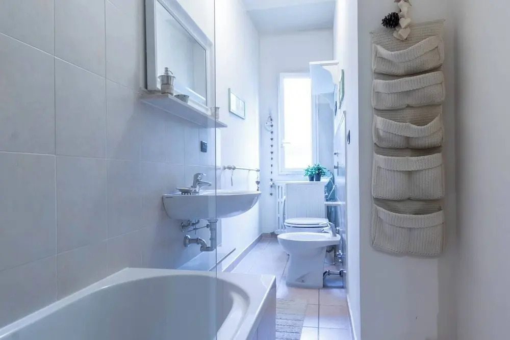 JOIVY Cozy Flat for 4 w/ Patio, Nearby Navigli