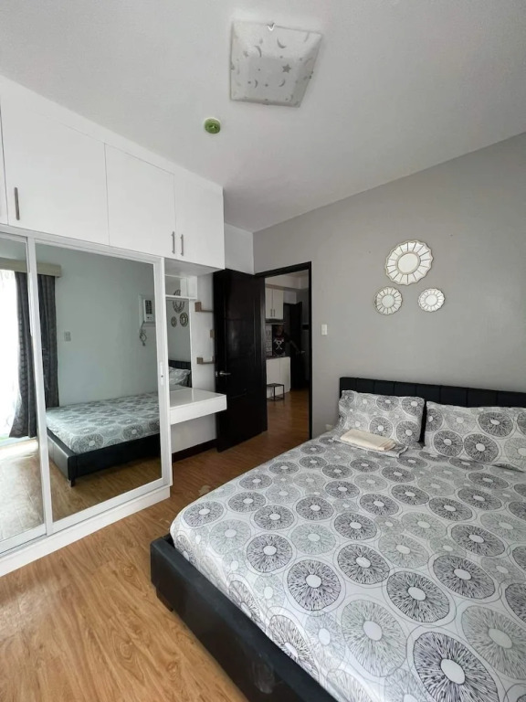 1 Br condo T2-8H