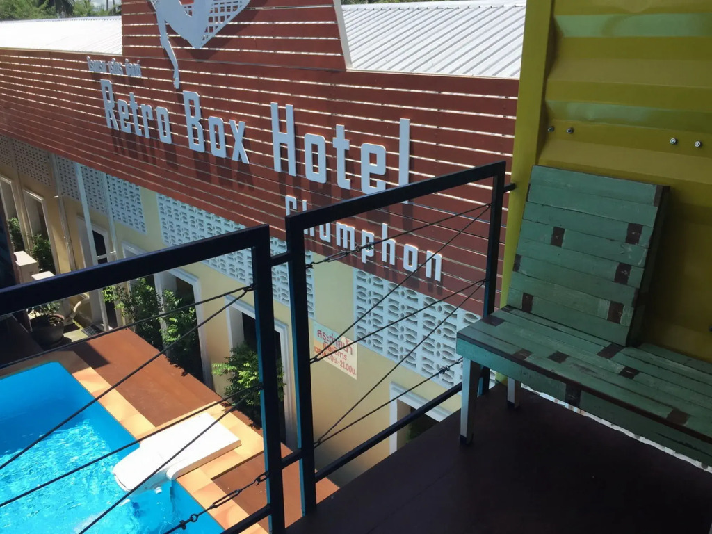 Retro Box Hotel Chumphon