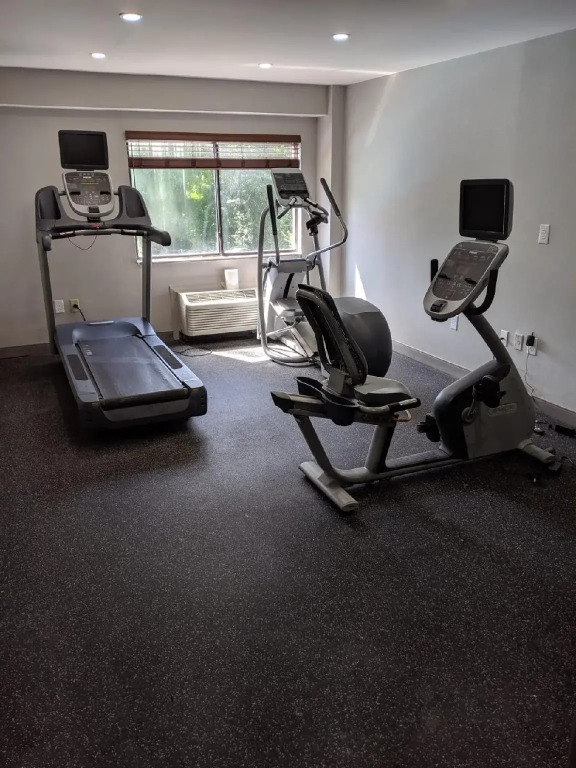 Country Inn & Suites by Radisson, Williamsburg East Busch Gardens , VA