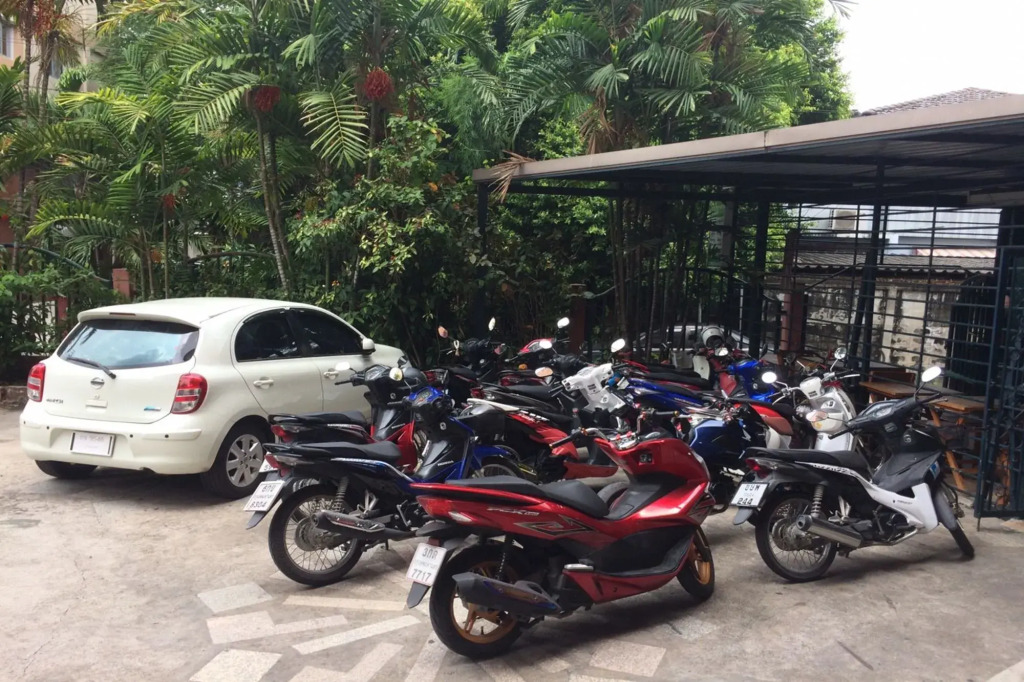 Baan Khun Mae Apartment