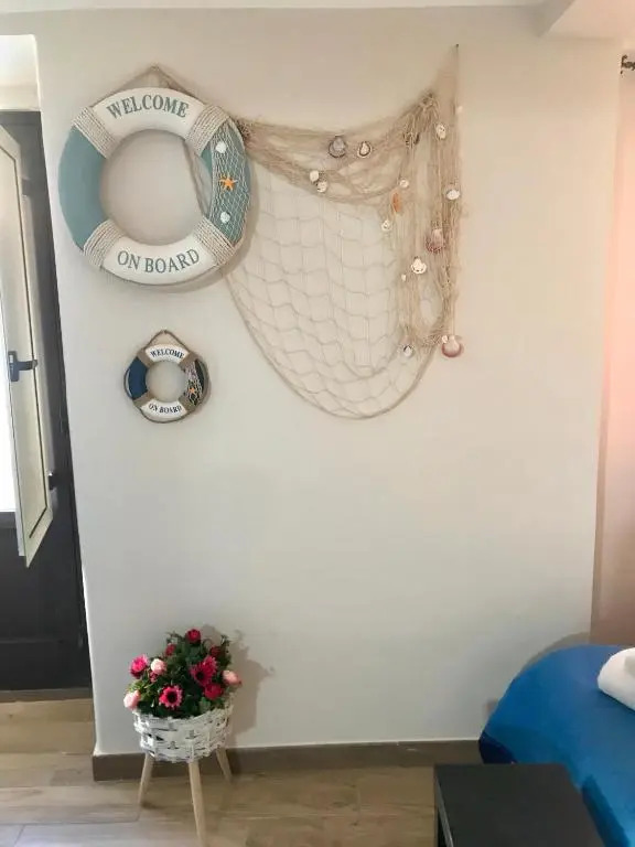 Viky House