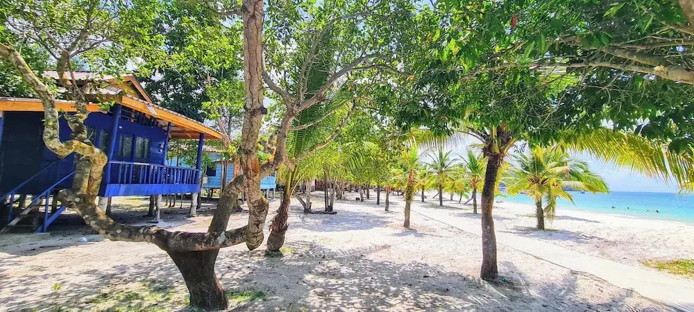 Koh Rong Beach Hostel and Bungalows