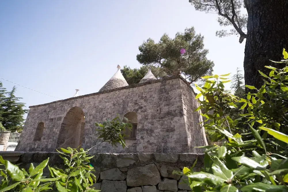 Trullo Bosco Selva Fasano by Typney