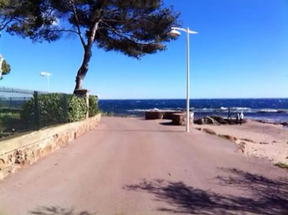 Apartment With one Bedroom in Saint-raphaël, With Enclosed Garden and