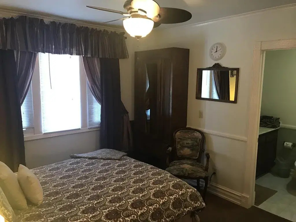 Walk to Lake Arrowhead Village! Home w/ Lake Views