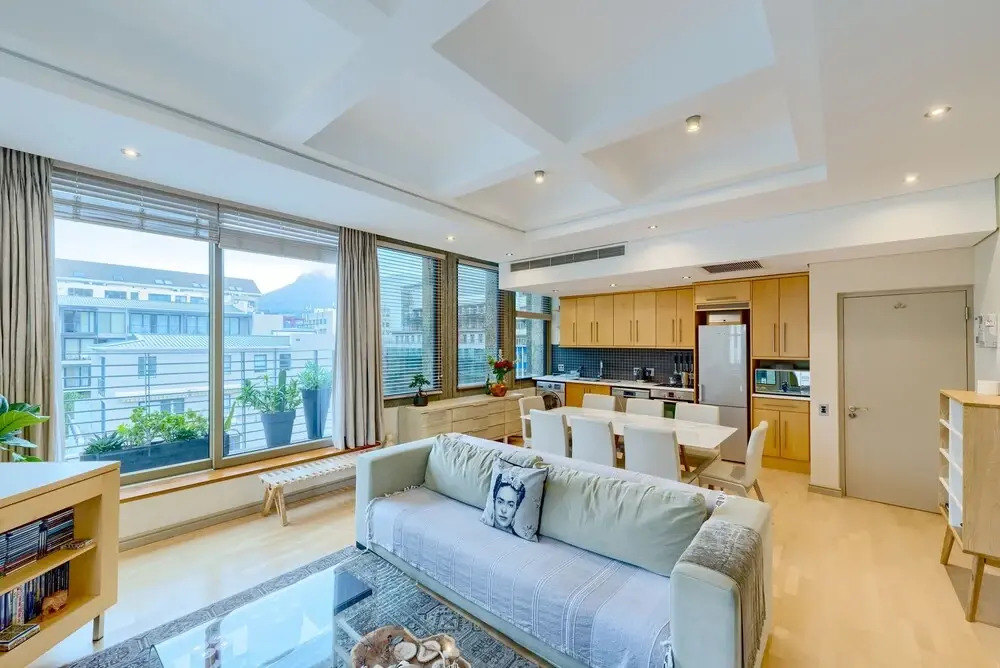#1003 Cartwright - Stylish & Central